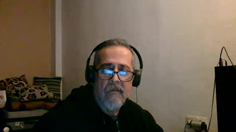 Snapshot of neron401 chatting on December 17, 5:30 pm neron401 online show from December 17, 5:30 pm