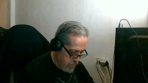 Snapshot of neron401 chatting on May 20, 10:16 pm neron401 online show from May 20, 10:16 pm