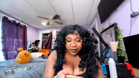 Snapshot of nesiaj21 chatting on March 10, 6:56 pm nesiaj21 online show from March 10, 6:56 pm