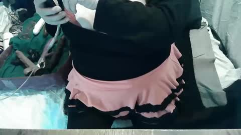 Snapshot of neslihan35 chatting on February 11, 3:40 am neslihan online show from February 11, 3:40 am