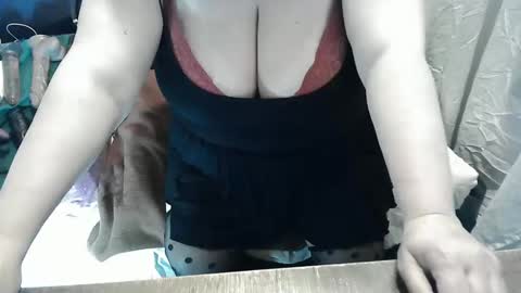 Snapshot of neslihan35 chatting on February 17, 12:16 pm neslihan online show from February 17, 12:16 pm