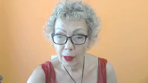NessyJenixs online show from August 9, 7:13 am