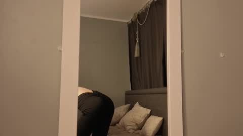 Snapshot of nettiewares chatting on February 26, 8:52 pm Naomi online show from February 26, 8:52 pm