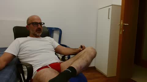 simi online show from October 7, 6:16 pm