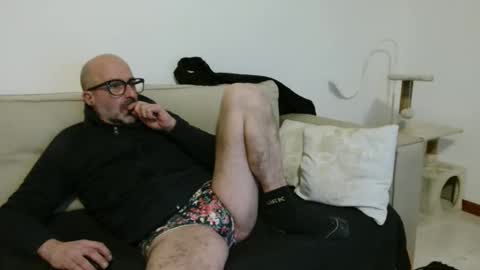 simi online show from November 26, 7:37 pm