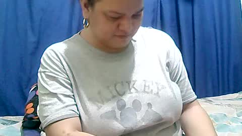 Snapshot of new_taboo_fetishqueen chatting on June 22, 8:00 am mariapaula online show from June 22, 8:00 am
