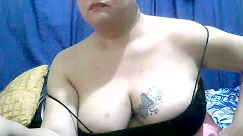 Snapshot of new_taboo_fetishqueen chatting on July 7, 4:48 am mariapaula online show from July 7, 4:48 am