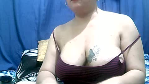 Snapshot of new_taboo_fetishqueen chatting on July 14, 2:05 am mariapaula online show from July 14, 2:05 am