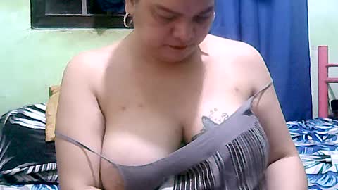 Snapshot of new_taboo_fetishqueen chatting on July 14, 5:07 pm mariapaula online show from July 14, 5:07 pm