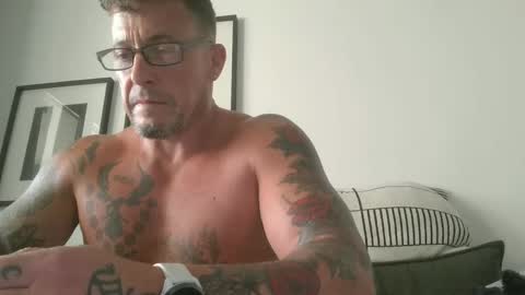 Snapshot of newbdes chatting on February 28, 2:31 pm Newbdes online show from February 28, 2:31 pm