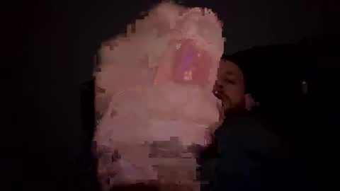 Snapshot of newboi92 chatting on December 17, 9:10 pm newboi92 online show from December 17, 9:10 pm