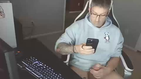 newevo online show from October 11, 7:45 pm