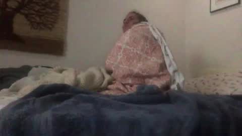 Snapshot of newickj627 chatting on April 5, 2:31 am newickj627 online show from April 5, 2:31 am