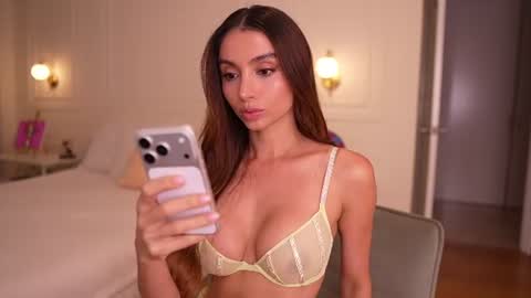 Snapshot of newmollybrooke chatting on July 30, 1:48 am all my links Here online show from July 30, 1:48 am