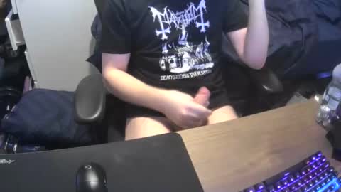 Snapshot of newtimer1425 chatting on January 18, 10:30 am newtimer1425 online show from January 18, 10:30 am