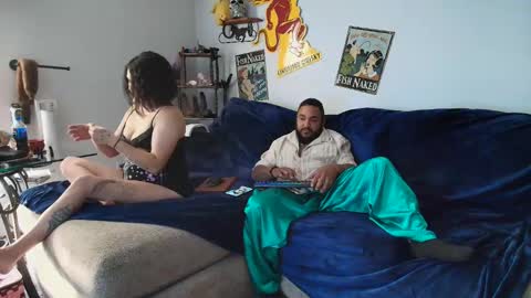 Snapshot of newyou25loveuss chatting on November 19, 10:10 pm SexyTime0420 online show from November 19, 10:10 pm