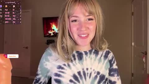 Lauren online show from January 9, 3:48 pm