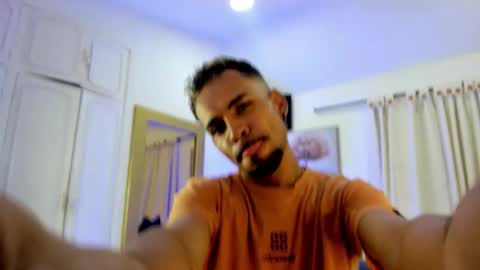 Snapshot of neyder_sanz chatting on February 10, 3:43 am NEYDER online show from February 10, 3:43 am