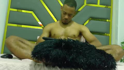 Snapshot of neytanmalcon chatting on November 15, 10:01 am neytanmalcon online show from November 15, 10:01 am