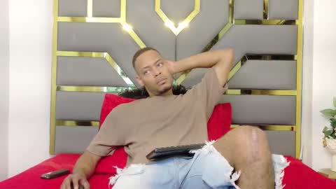 Snapshot of neytanmalcon chatting on December 16, 8:03 pm neytanmalcon online show from December 16, 8:03 pm