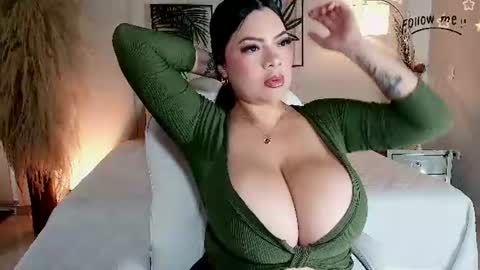 Sandra online show from July 16, 12:00 pm