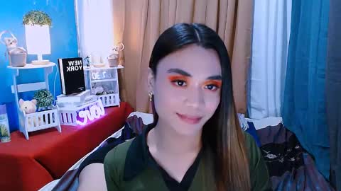 hottie nicole online show from December 14, 9:45 pm