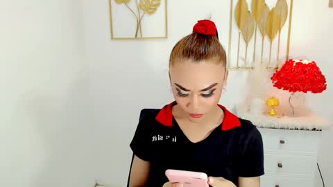 hottie nicole online show from February 12, 7:34 am