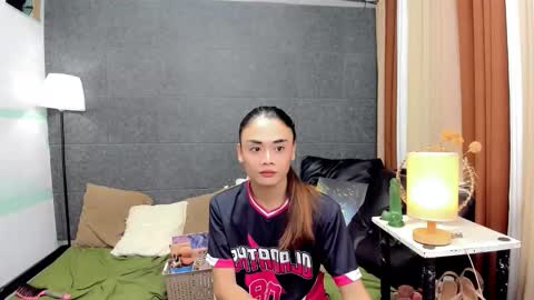 Snapshot of nhics_and_hades chatting on September 16, 10:33 pm nhics and hades online show from September 16, 10:33 pm