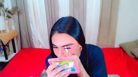 Snapshot of nhics_and_hades chatting on November 3, 12:35 am nhics and hades online show from November 3, 12:35 am