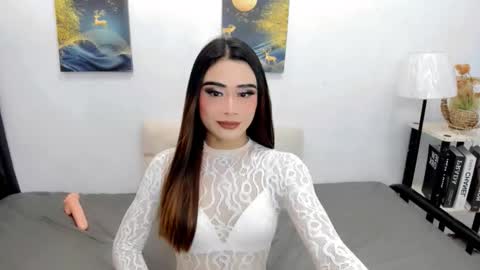 Snapshot of nhics_and_hades chatting on November 14, 12:20 am nhics and hades online show from November 14, 12:20 am