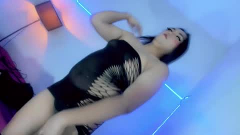 nia_jaxx online show from February 16, 11:39 am