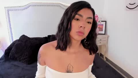 Nia Malkova online show from April 14, 4:24 pm