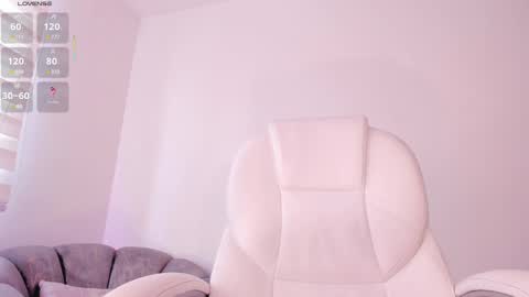 Snapshot of niaevans_x chatting on February 11, 5:40 pm Nia online show from February 11, 5:40 pm