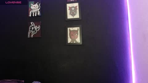 Snapshot of niakat_ chatting on January 4, 8:06 am niakat online show from January 4, 8:06 am