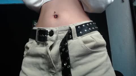 Snapshot of niakat_ chatting on January 17, 6:57 am niakat online show from January 17, 6:57 am