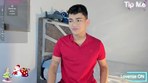 Snapshot of niall_falcon chatting on December 15, 7:51 pm Niall online show from December 15, 7:51 pm