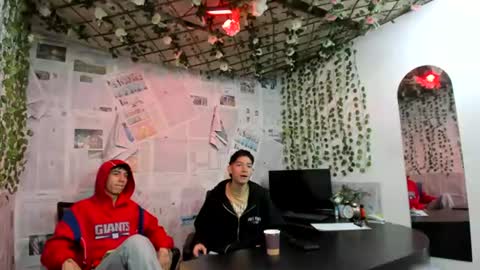 nice_boys11 online show from June 21, 1:13 pm
