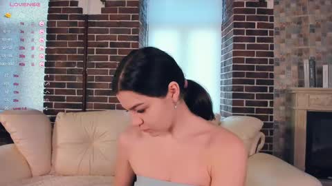 Snapshot of nice_kisss chatting on February 9, 8:54 am Alice online show from February 9, 8:54 am