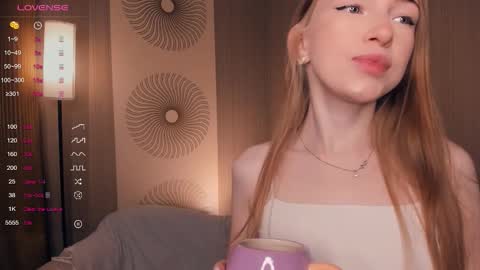 Snapshot of nice_kisss chatting on September 10, 7:41 am Alice online show from September 10, 7:41 am