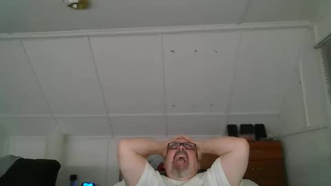 Snapshot of niceguy7208 chatting on September 30, 2:49 am niceguy7208 online show from September 30, 2:49 am