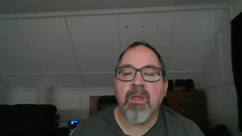 Snapshot of niceguy7208 chatting on October 26, 10:04 pm niceguy7208 online show from October 26, 10:04 pm