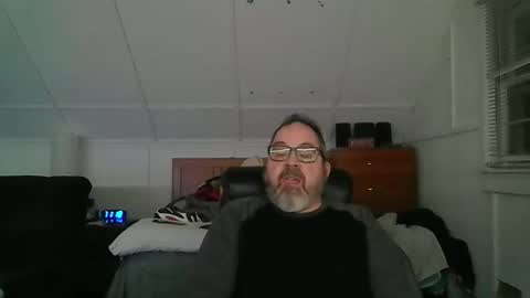 niceguy7208 online show from March 3, 4:18 am