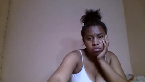 Snapshot of nicelly01 chatting on May 27, 5:10 pm nicelly01 online show from May 27, 5:10 pm