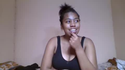 Snapshot of nicelly01 chatting on May 30, 8:06 pm nicelly01 online show from May 30, 8:06 pm
