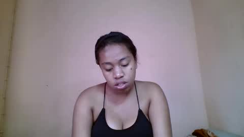Snapshot of nicelly01 chatting on June 3, 6:49 am nicelly01 online show from June 3, 6:49 am