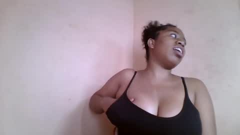 Snapshot of nicelly01 chatting on July 24, 7:50 am nicelly01 online show from July 24, 7:50 am