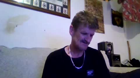 Snapshot of niceozziecockxxx chatting on September 29, 6:13 pm Sexiishaine online show from September 29, 6:13 pm