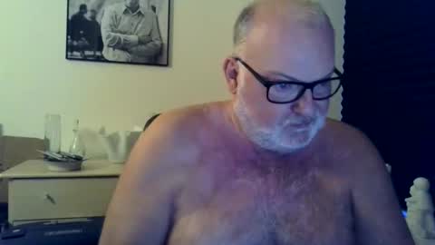 nicexxdane online show from April 18, 3:43 am