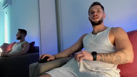 Snapshot of nicholassx chatting on October 24, 11:28 am Nicholassx online show from October 24, 11:28 am