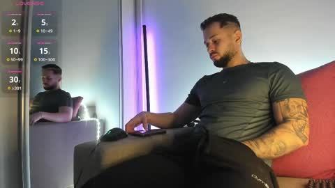 Nicholassx online show from April 13, 7:52 pm